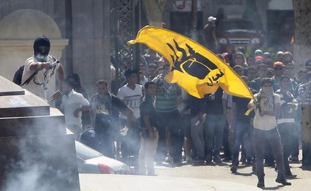 © Reuters. وزارة الداخلية المصرية: مقتل إخواني في مظاهرة بالقاهرة