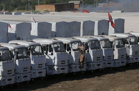 © Reuters. Comboio russo com ajuda humanitária à Ucrânia, perto de Kamensk-Shakhtinsky