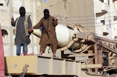 © Reuters. المرصد السوري: الدولة الإسلامية أعدمت 700 شخص من عشيرة سورية