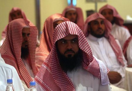 © Reuters. صحيفة: الحكم على سعودية بالجلد لاهانتها أعضاء هيئة الأمر بالمعروف والنهي عن المنكر