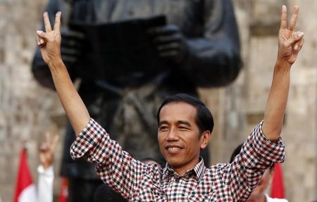 © Reuters. أعلى محكمة في اندونيسيا تؤيد فوز ويدودو بالرئاسة
