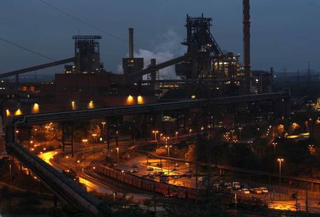 © Reuters. A blast furnace is pictured at the steelworks of ThyssenKrupp AG in Duisburg