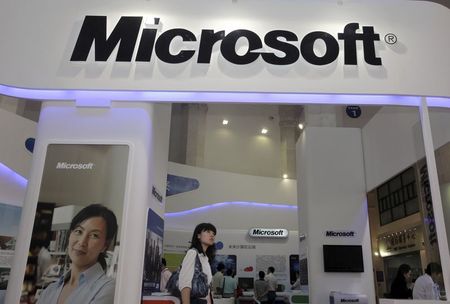 © Reuters. China quiere un sistema operativo propio como los de Microsoft y Google