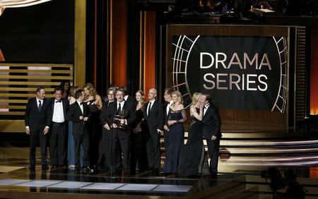© Reuters. 'Breaking Bad' y 'Modern Family' se imponen ante series nuevas en los Emmy