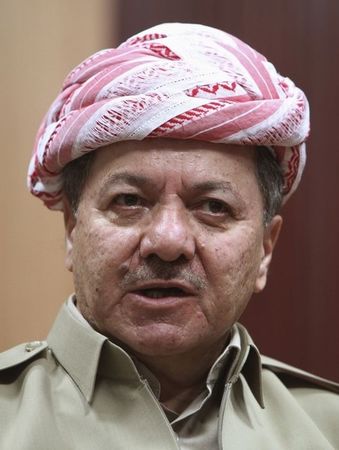 © Reuters. رئيس كردستان العراق: إيران زودت القوات الكردية بالأسلحة