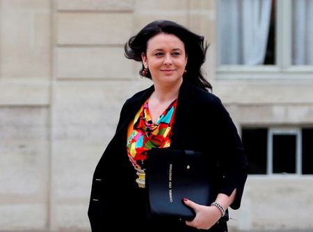 © Reuters. LE PRG RESTE AU GOUVERNEMENT AVEC SYLVIA PINEL