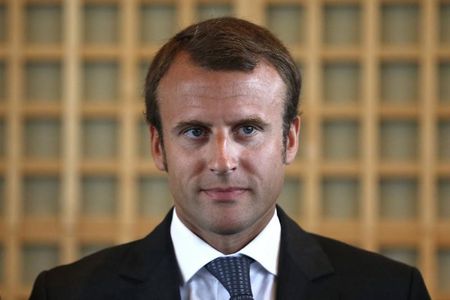 © Reuters. وزير فرنسي يتعهد بإنهاء خلاف داخلي على السياسة الاقتصادية