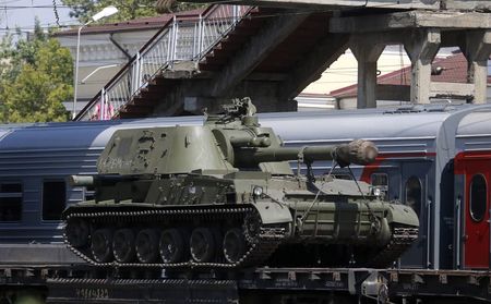 © Reuters. La crisis de Ucrania fuerza a reconsiderar el gasto europeo en defensa  