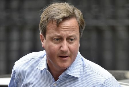© Reuters. El alza de la migración de la UE pone a prueba las promesas de Cameron