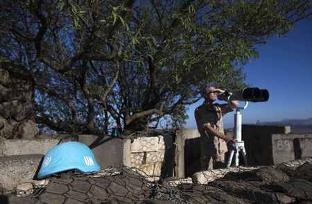 © Reuters. Membro de força de paz da ONU nas Colinas de Golã