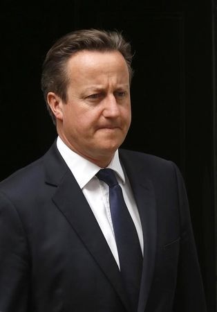 © Reuters. Primeiro-ministro britânico, David Cameron, em Downing Street, em Londres