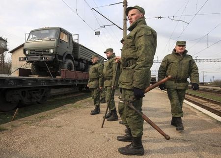 © Reuters. روسيا تنفي تقارير عن وجود عسكري في أوكرانيا