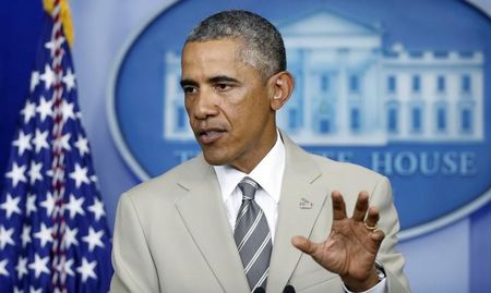 © Reuters. Presidente Barack Obama concede entrevista na Casa Branca