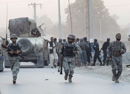 © Reuters. مقتل ستة في هجوم على مكتب لوكالة المخابرات الأفغانية