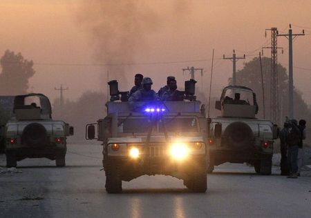 © Reuters. Seis muertos en un ataque contra la agencia de inteligencia afgana