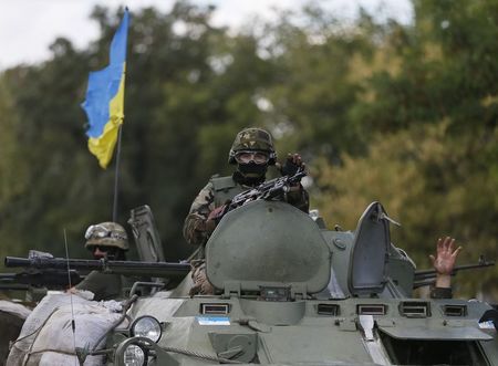 © Reuters. رئيس أوكرانيا يطلب من الاتحاد الأوروبي "ردا ملائما" على توغل قوات روسية