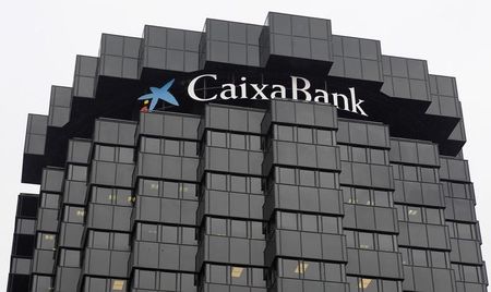 © Reuters. Caixabank's logo is seen on top of the company's headquarters in Barcelona,