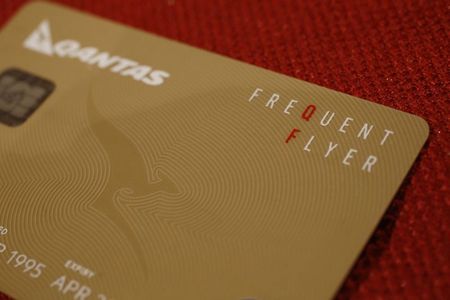© Reuters. A Qantas Airlines Frequent Flier card is seen in this photo illustration in Sydney