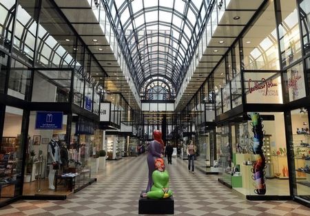 © Reuters. The shopping mall "Galerie Luise" is pictured in downtown Hanover