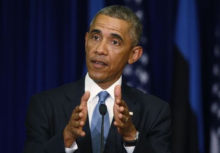 © Reuters. Presidente dos EUA, Barack Obama, durante entrevista coletiva no Banco da Estônia, em Tallinn