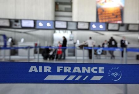 © Reuters. UN SECOND SYNDICAT DE PILOTES D'AIR FRANCE APPELLE À LA GRÈVE