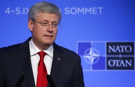 © Reuters. كندا سترسل مستشارين عسكريين لمساعدة العراق على التصدي للدولة الإسلامية