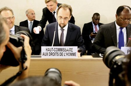 © Reuters. Newly appointed U.N. High Commissioner for Human Rights Prince al-Hussein arrives before his speech at the Human Rights Council in Geneva