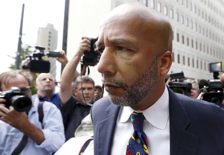 © Reuters. Former New Orleans Mayor C. Ray Nagin leaves court after being sentenced to 10 years in New Orleans, Louisiana