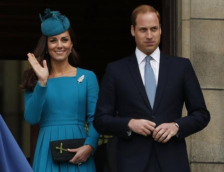 © Reuters. WILLIAM ET KATE ATTENDENT UN DEUXIÈME ENFANT