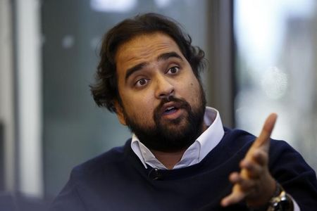 © Reuters. Hosain Rahman speaks at the wearable computing panel during Reuters Global Technology Summit in San Francisco