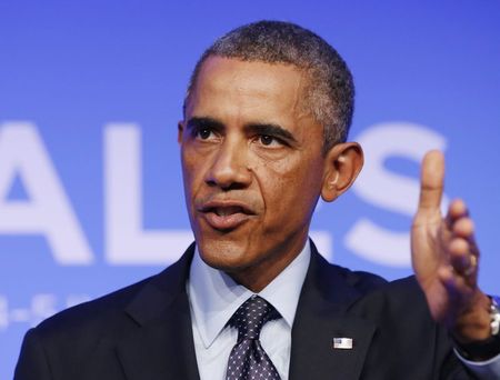 © Reuters. U.S. President Barack Obama answers a question at a press conference at the conclusion of the NATO Summit at the Celtic Manor Resort in Newport, Wales