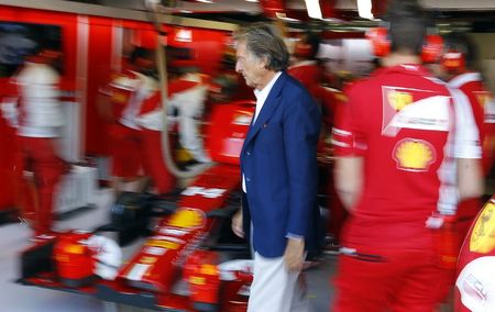 © Reuters. Ferrari Chairman Montezemolo looks on in the Ferrari's box during the third practice session of the Italian F1 Grand Prix in Monza