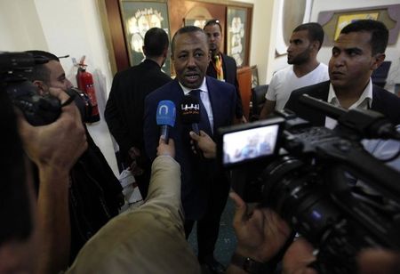 © Reuters. رئيس الوزراء: انتاج ليبيا النفطي يرتفع إلى مليون ب-ي في اكتوبر