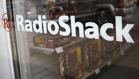 © Reuters. The exterior of a RadioShack store is seen in the Queens borough of New York