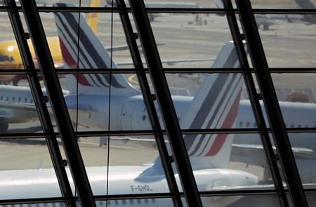 © Reuters. AIR FRANCE-KLM PRÉSENTE SON NOUVEAU PLAN STRATÉGIQUE