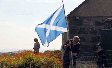 © Reuters. El FMI dice que el mercado puede caer si Escocia vota por la independencia