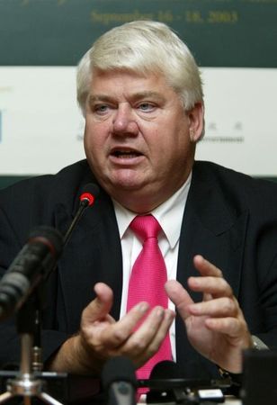 © Reuters. JORGEN CLAUSEN, DANFOSS A/S PRESIDENT, ATTENDS FORBES GLOBAL FORUM NEWS
CONFERENCE IN SHANGHAI.