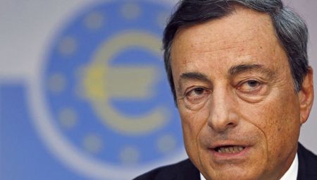 © Reuters. Draghi, President of the ECB, addresses the media during its monthly news conference in Frankfurt