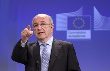 © Reuters. EU Competition Commissioner Almunia addresses a news conference in Brussels