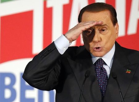 © Reuters. L'ex premier Silvio Berlusconi 