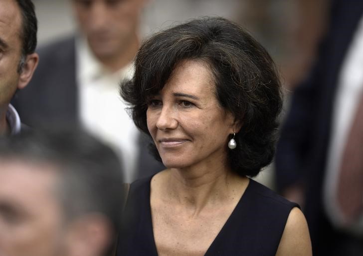 &copy; Reuters Ana Botín prioriza dividendos y diversificación en Santander