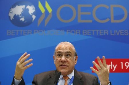 © Reuters. Angel Gurria, secretário-geral OCDE, durante entrevista coletiva em Moscou em julho de 2013