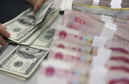 © Reuters. L'INVESTISSEMENT ÉTRANGER EN CHINE CONTINUE DE RALENTIR