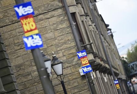 © Reuters. Los indecisos de Escocia tienen la clave para una votación histórica