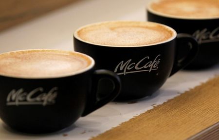 © Reuters. File photo of McDonald's McCafe coffees at its Harajuku-Omotesando shop in Tokyo