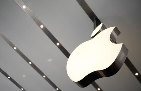 © Reuters. Apple logo is pictured inside the newly opened Omotesando Apple store at a shopping district in Tokyo