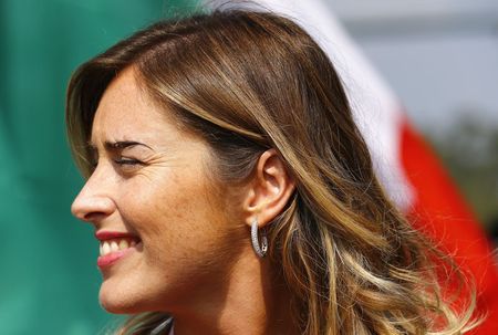 © Reuters. Il ministro per i rapporti con il Parlamento Maria Elena Boschi