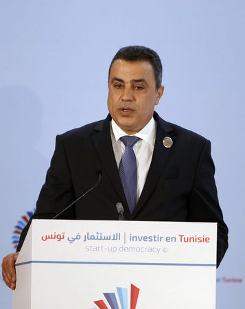 © Reuters. أنباء عن إمكانية ترشح رئيس وزراء تونس جمعة لانتخابات الرئاسة تثير جدلا