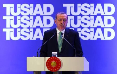 © Reuters. اردوغان يتوقع نمو اقتصاد تركيا 3% في 2014