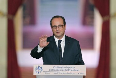 © Reuters. Presidente da França, François Hollande, em Paris